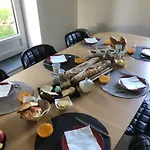 Le Domaine De La Belle Demeure Et Table D Hotes 3*