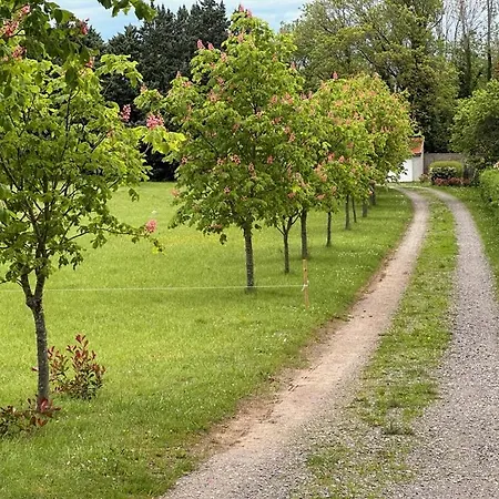 Bed and Breakfast Le Domaine De La Belle Demeure Et Table D Hotes 3*